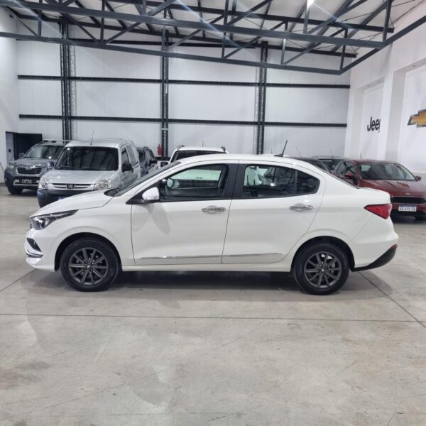 Fiat Cronos 1.3 GSE Stile - Image 9