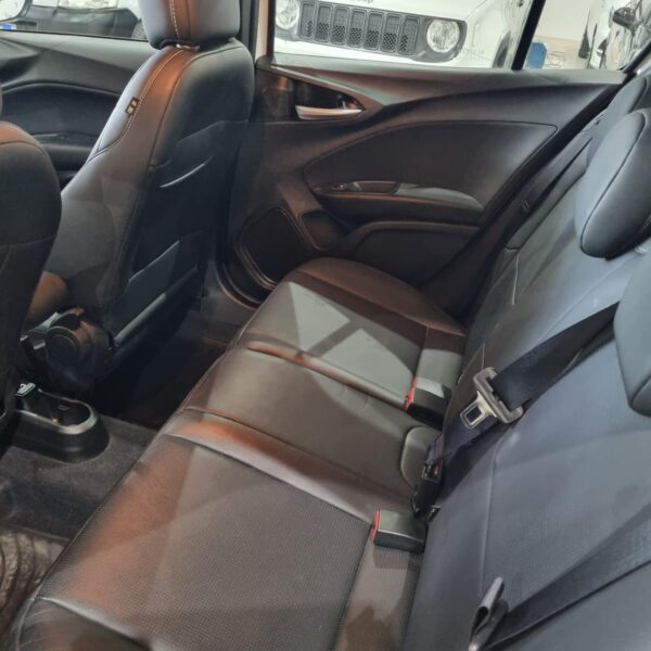 Fiat Cronos 1.3 GSE Stile - Image 13