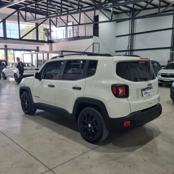 Jeep Renegade Sport 1.8 4x2 128cv - Image 8