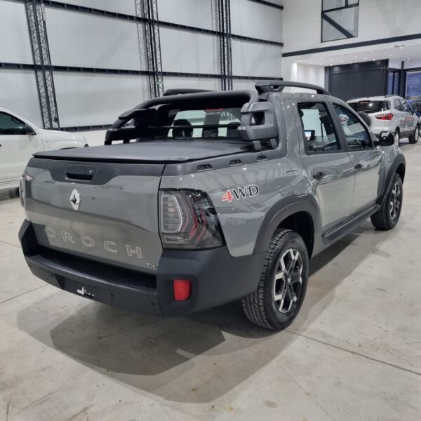 Renault Duster Oroch 1.3t Outsider 4x4 - Image 5