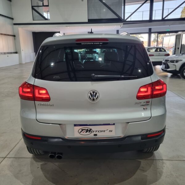 Volkswagen Tiguan 2.0 TSI Premium (L12) - Image 6