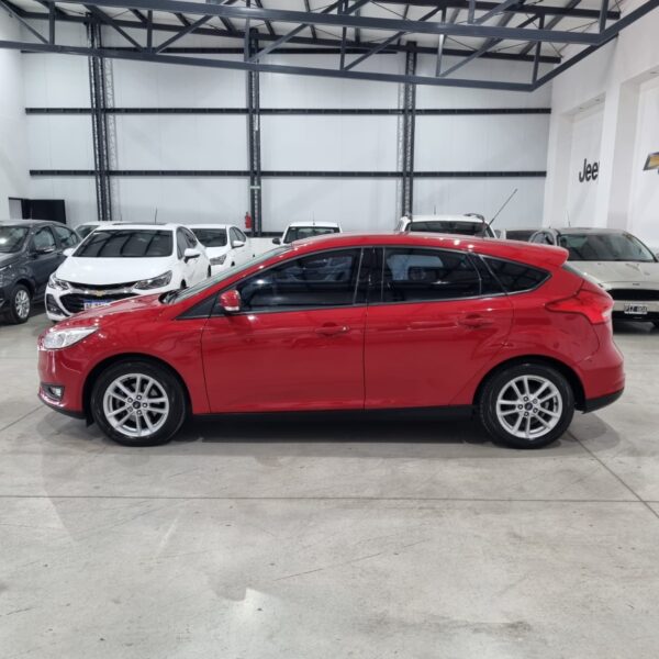 Ford Focus III 1.6 S 5ptas (L15) - Image 9