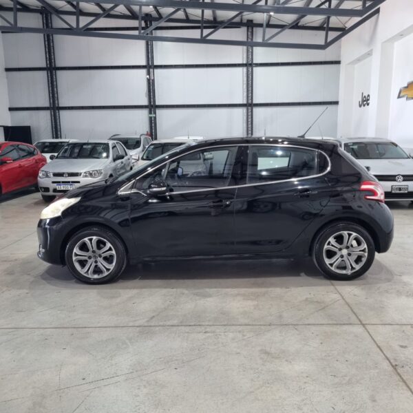 Peugeot 208 1.6 5ptas Feline Pack Cuero 115cv - Image 9