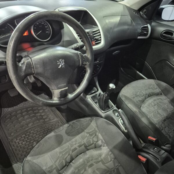 Peugeot 207 Compact 1.9d 5ptas XS 70cv - Image 10