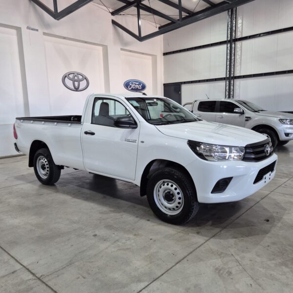 Toyota Hilux (L20) 2.4 C/S 4x2 TDI DX 150cv - Image 3
