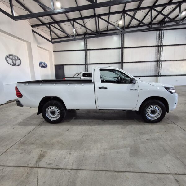 Toyota Hilux (L20) 2.4 C/S 4x2 TDI DX 150cv - Image 4