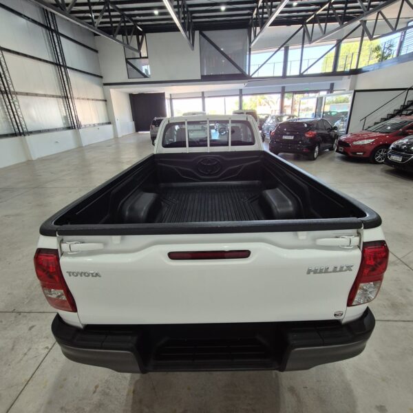 Toyota Hilux (L20) 2.4 C/S 4x2 TDI DX 150cv - Image 7