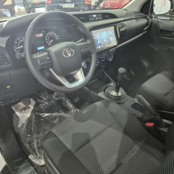 Toyota Hilux (L20) 2.4 C/S 4x2 TDI DX 150cv - Image 10