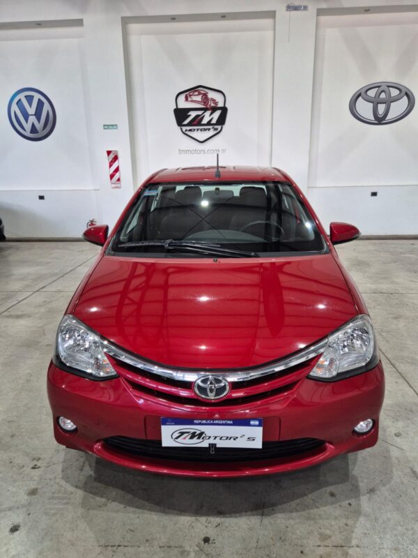 Toyota Etios 1.5 4ptas XLS 6M - Image 2