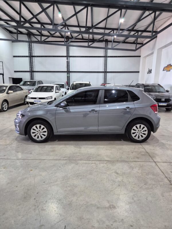 Volkswagen Polo 1.6 MSI Trendline (L22) - Image 9