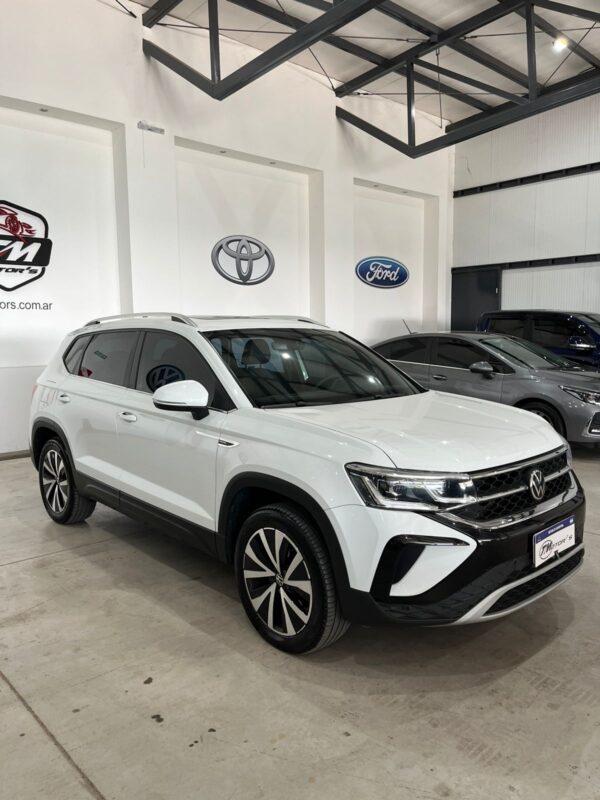 Volkswagen Taos 1.4 250 TSI Highline Tiptronic - Image 3