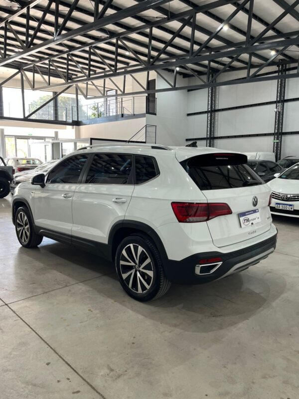 Volkswagen Taos 1.4 250 TSI Highline Tiptronic - Image 7