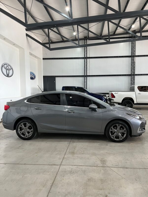 Chevrolet Cruze II LTZ 1.4T AT 4ptas 153cv - Image 4