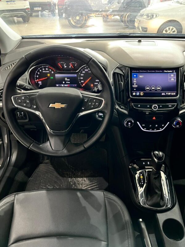 Chevrolet Cruze II LTZ 1.4T AT 4ptas 153cv - Image 11
