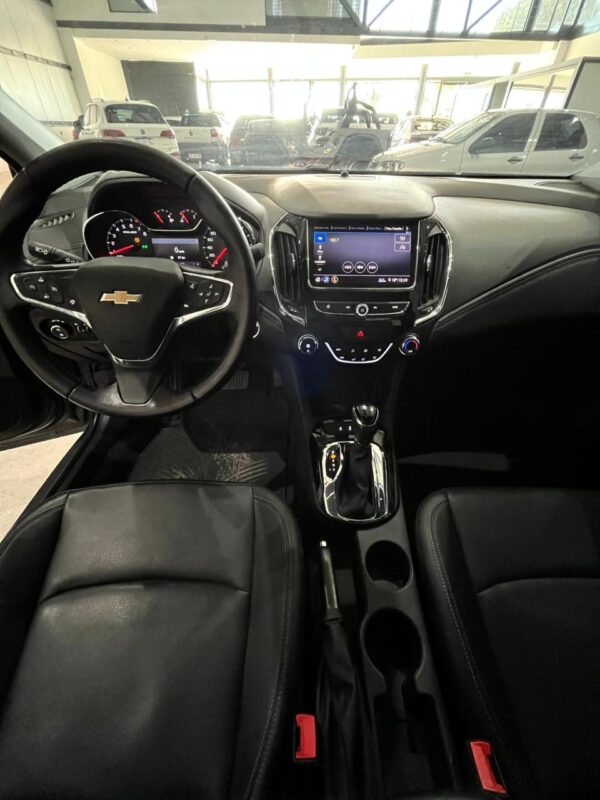 Chevrolet Cruze II LTZ 1.4T AT 4ptas 153cv - Image 10