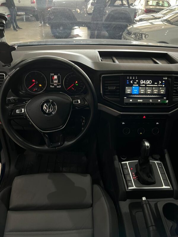 Volkswagen Amarok (L24) 3.0TD 4X4 C/D AT Highline V6 - Image 11