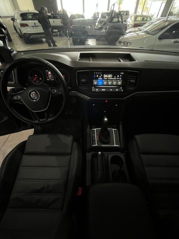Volkswagen Amarok (L24) 3.0TD 4X4 C/D AT Highline V6 - Image 10