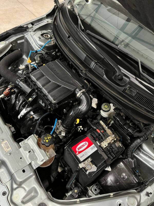 Fiat Cronos 1.8 Precision - Image 14