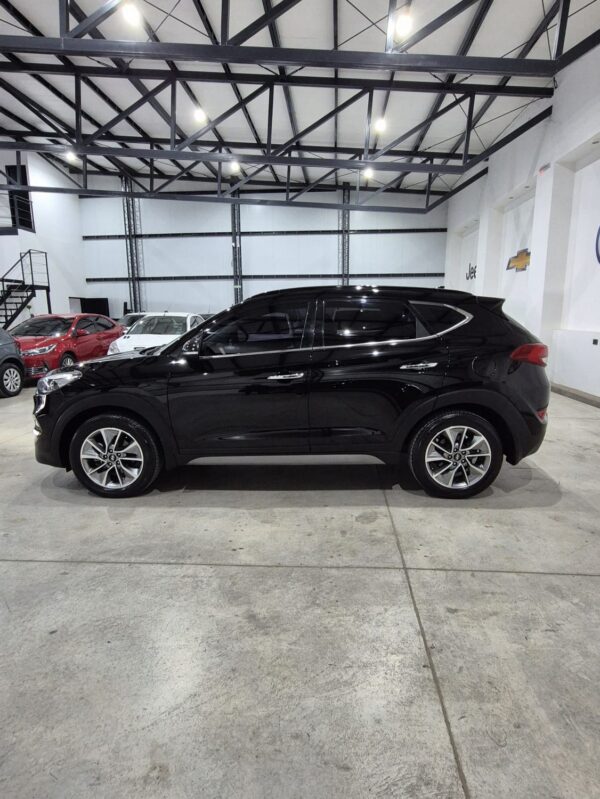 Hyundai Tucson 2.0 4x4 Premium AT (L16) - Image 9