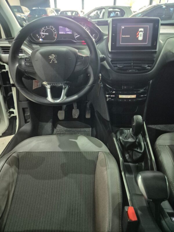 Peugeot 2008 1.6 Feline 115cv (L19) - Image 11