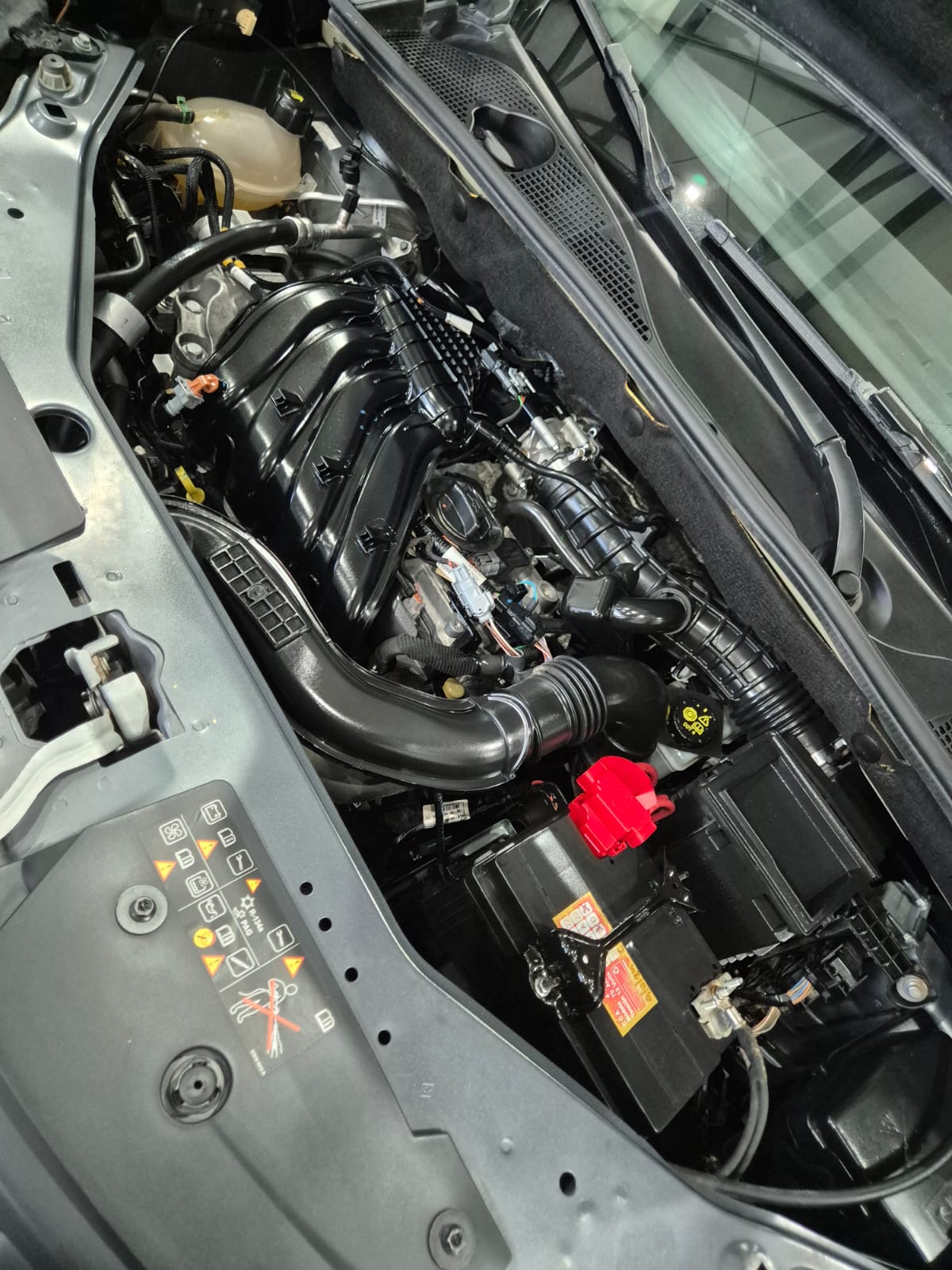 Renault Kangoo Express 1.6 Confort SCE 5 Asientos (L18) - Image 14