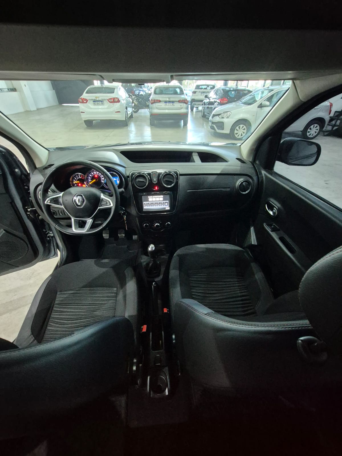 Renault Kangoo Express 1.6 Confort SCE 5 Asientos (L18) - Image 15