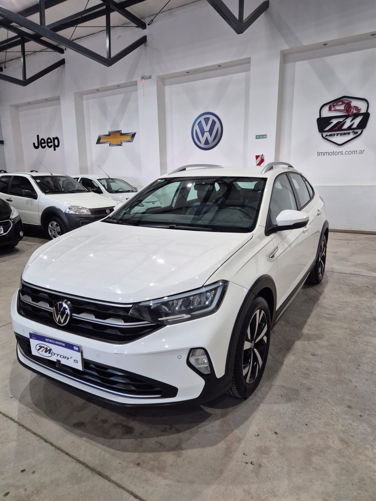 Volkswagen Nivus 200 TSI Highline AT