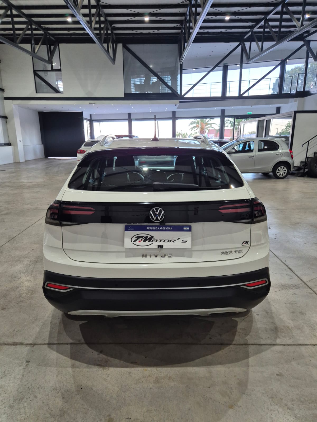 Volkswagen Nivus 200 TSI Highline AT - Image 6