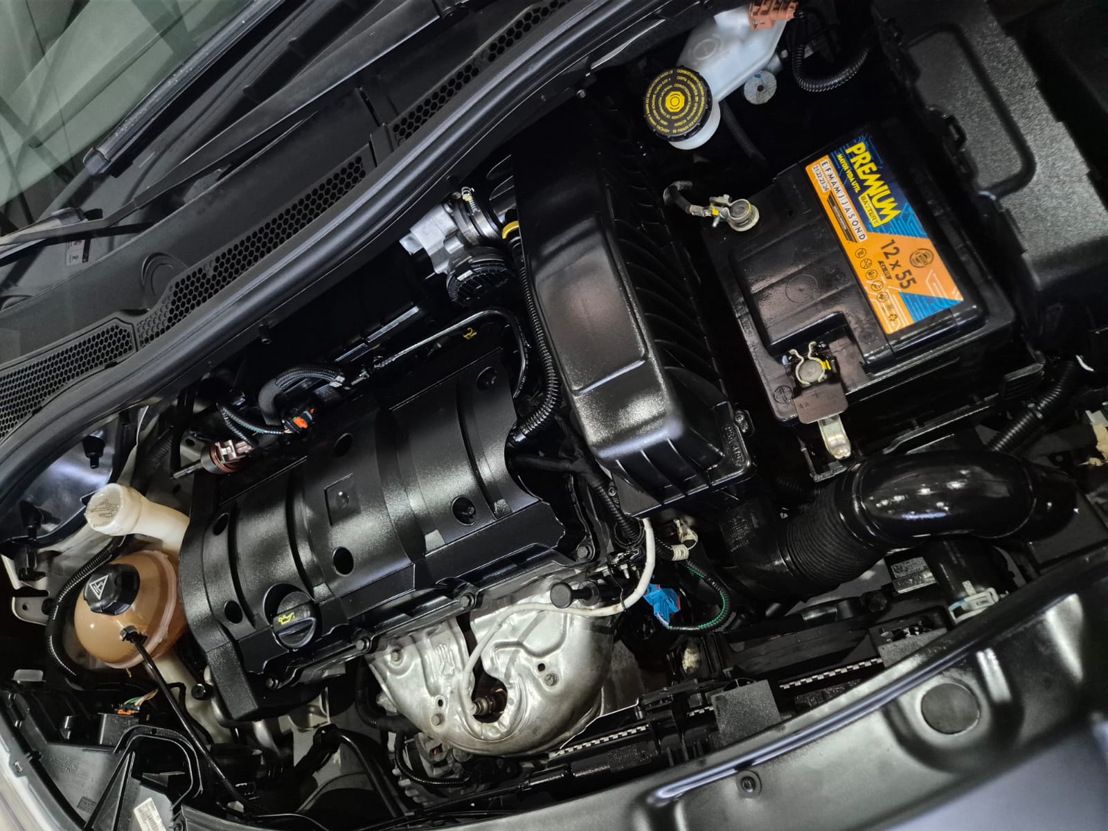 Peugeot 208 1.6 5ptas In Concert 115cv (L18) - Image 14