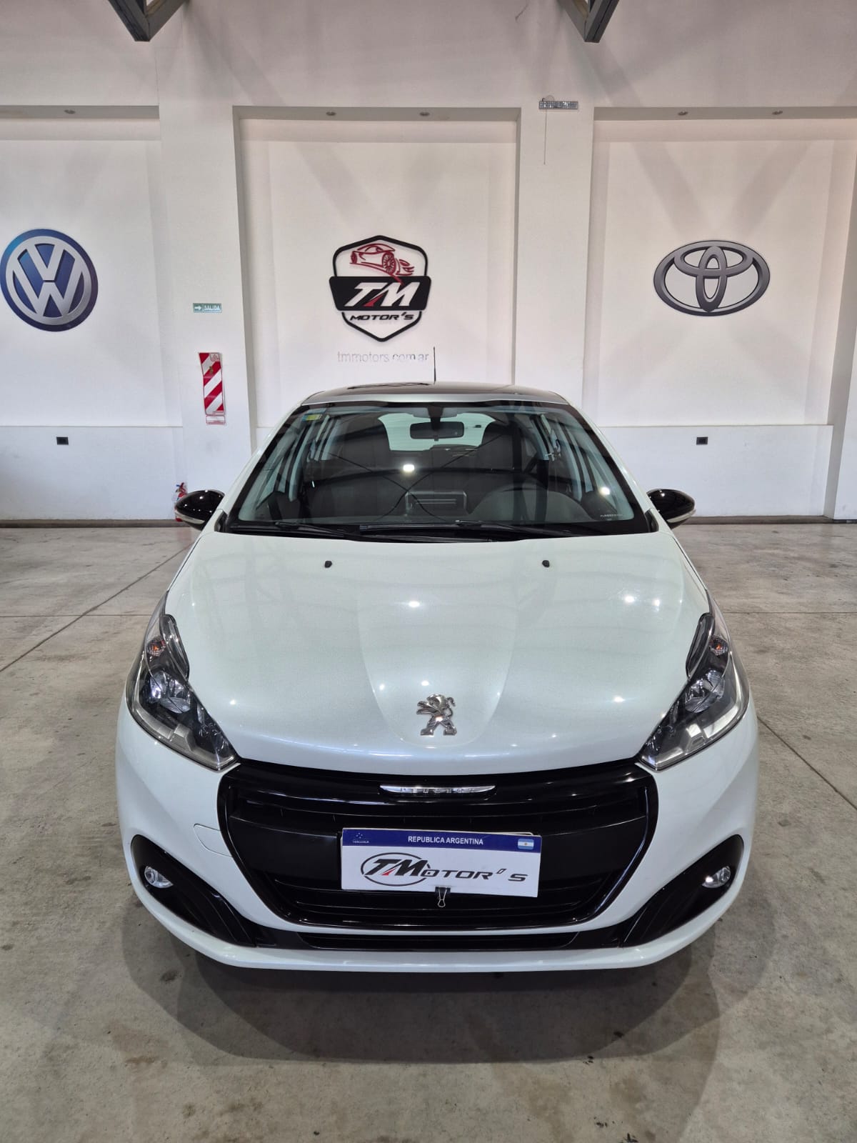 Peugeot 208 1.6 5ptas In Concert 115cv (L18) - Image 2