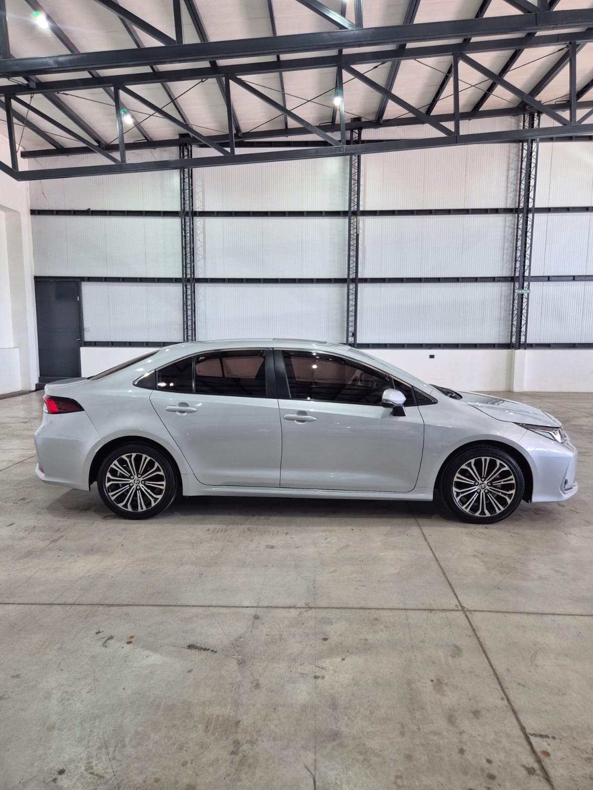 Toyota Corolla 2.0 SE-G CVT (L20) - Image 4