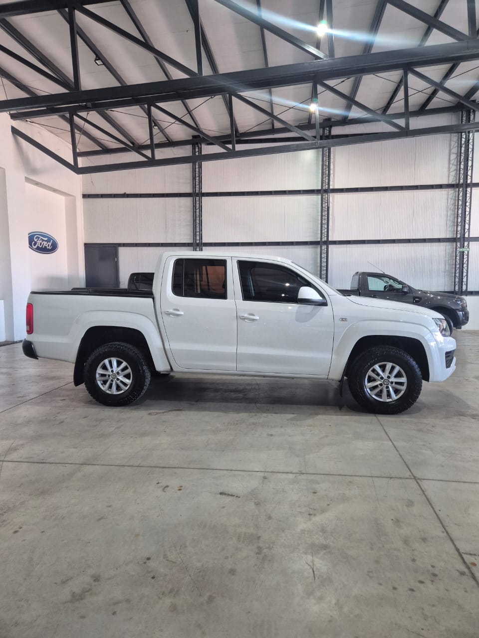 Volkswagen Amarok (L17) 2.0TD 4x2 CD Trendline 140cv - Image 4