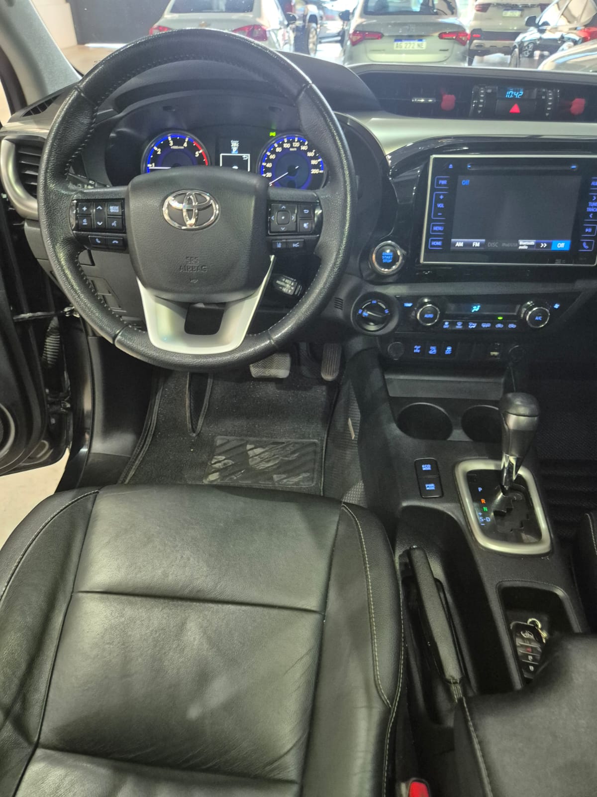 Toyota Hilux (L16) 2.8 C/D 4x4 TDI SRX AT 177cv - Image 11