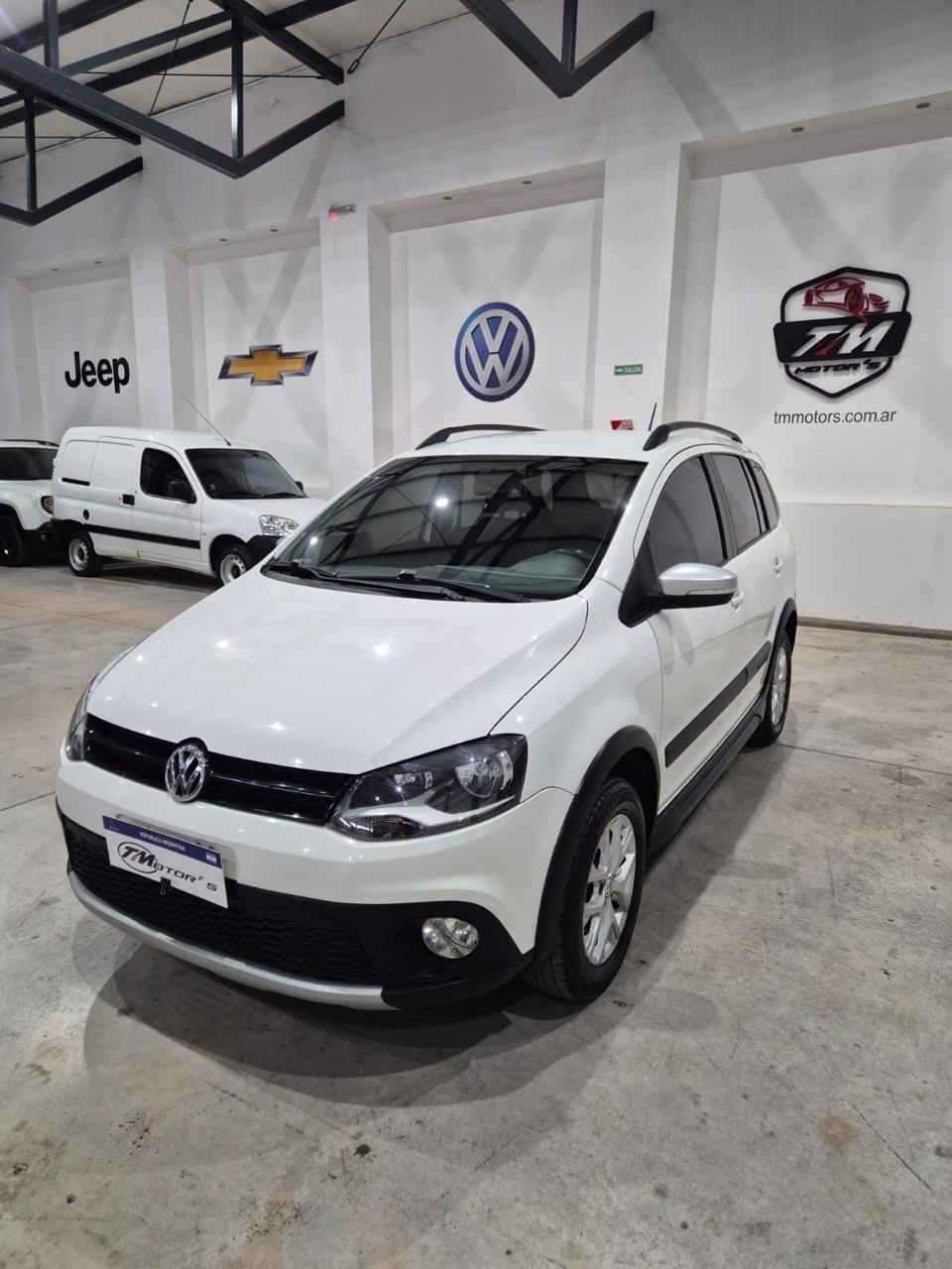 Volkswagen Suran Cross 1.6 Highline (L14)