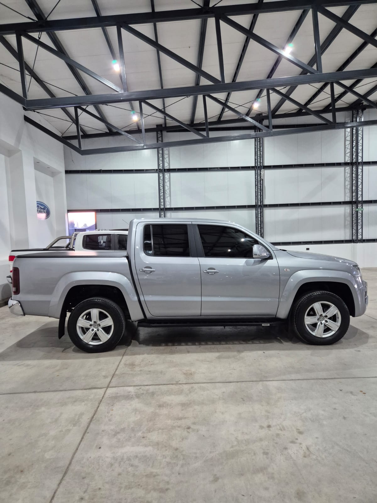 Volkswagen Amarok (L17) 2.0TD 4x2 C/D Highline AT 180cv - Image 11