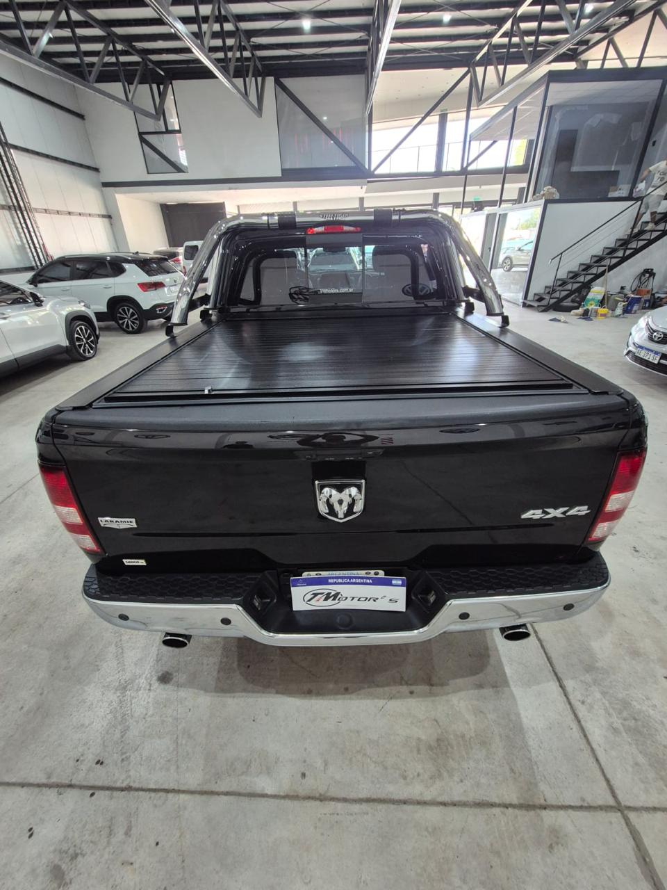 RAM 1500 Laramie 5.7 4x4 C/D - Image 6