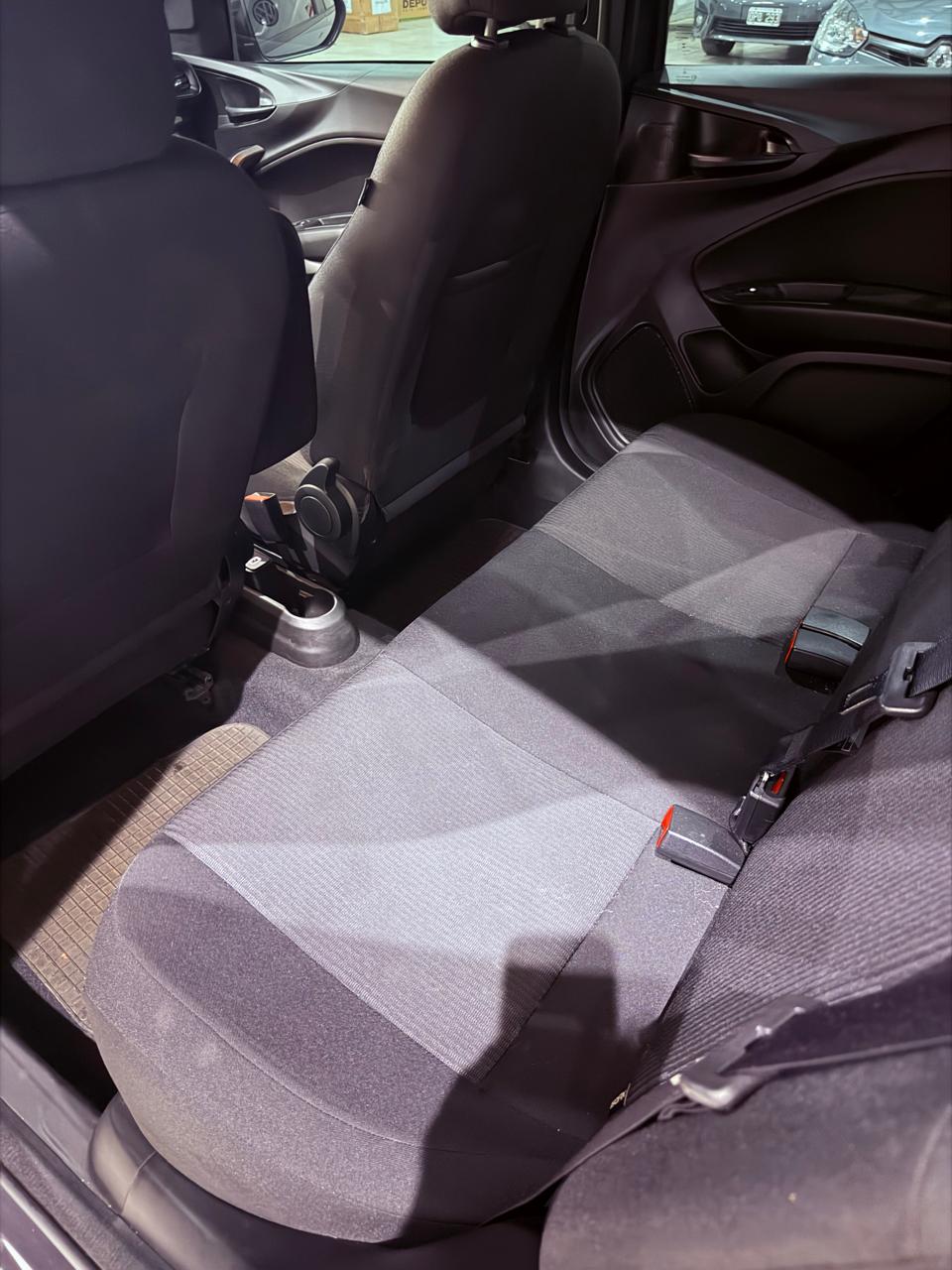 Fiat Cronos 1.3 Drive Pack Plus CVT (L25) - Imagen 13