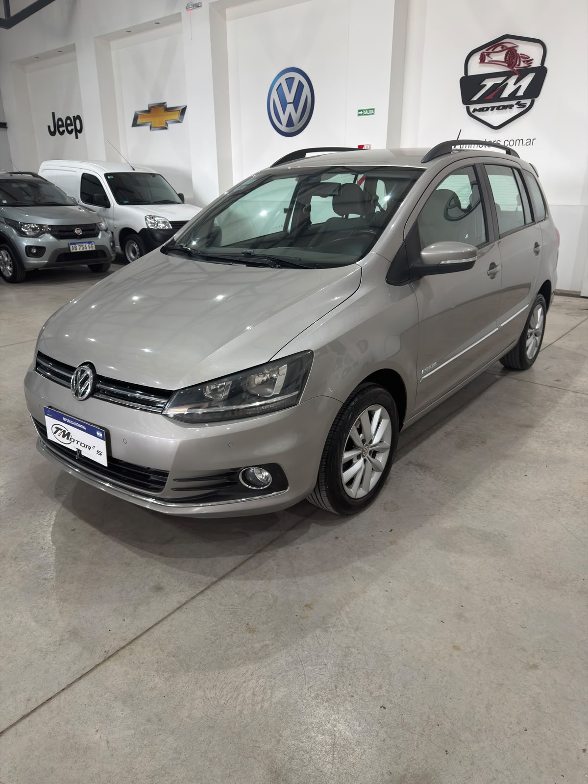 Volkswagen Suran 1.6 Highline (L15)