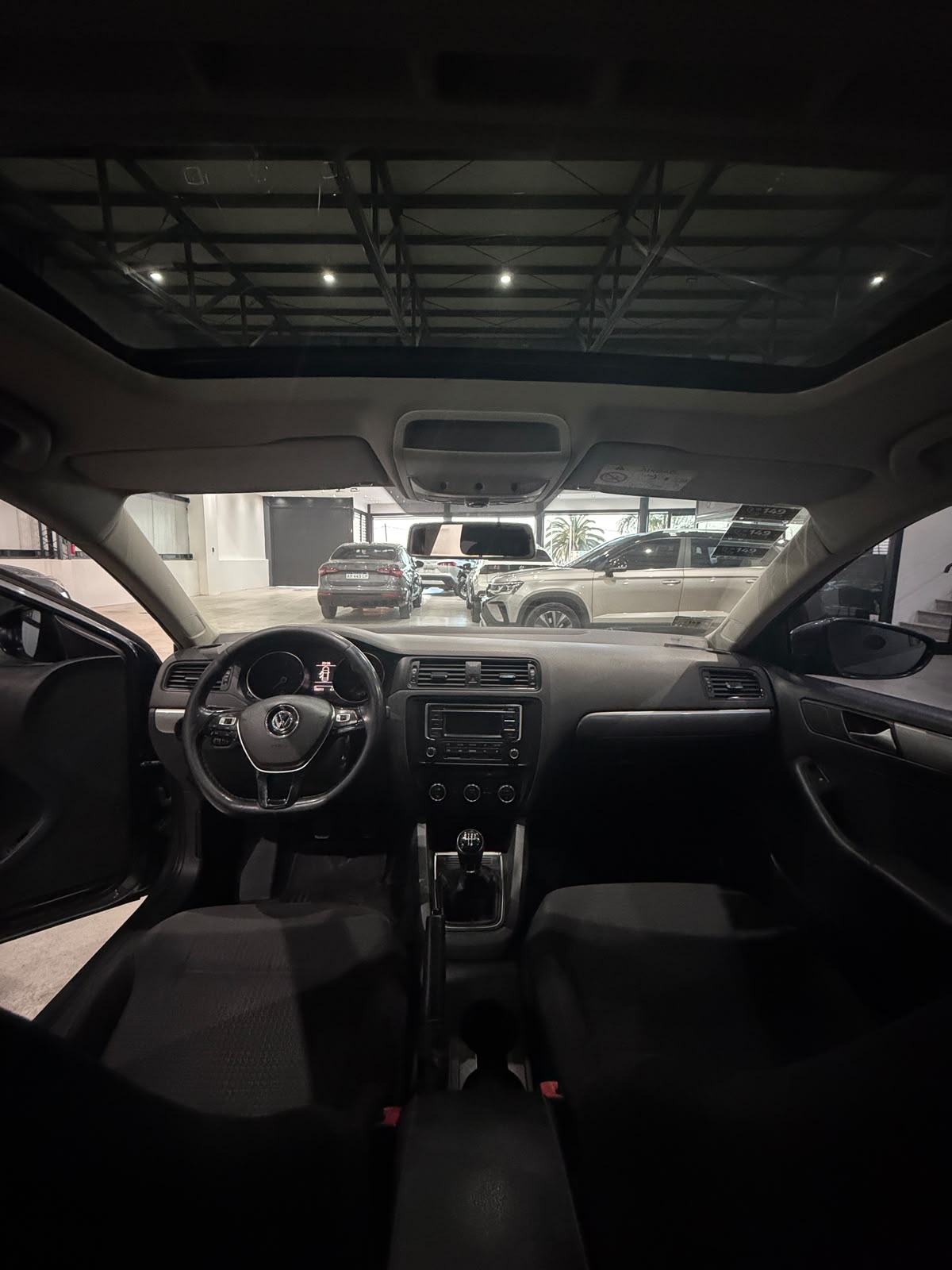 Volkswagen Vento 2.0 8V Advance 115cv (L15) - Imagen 3