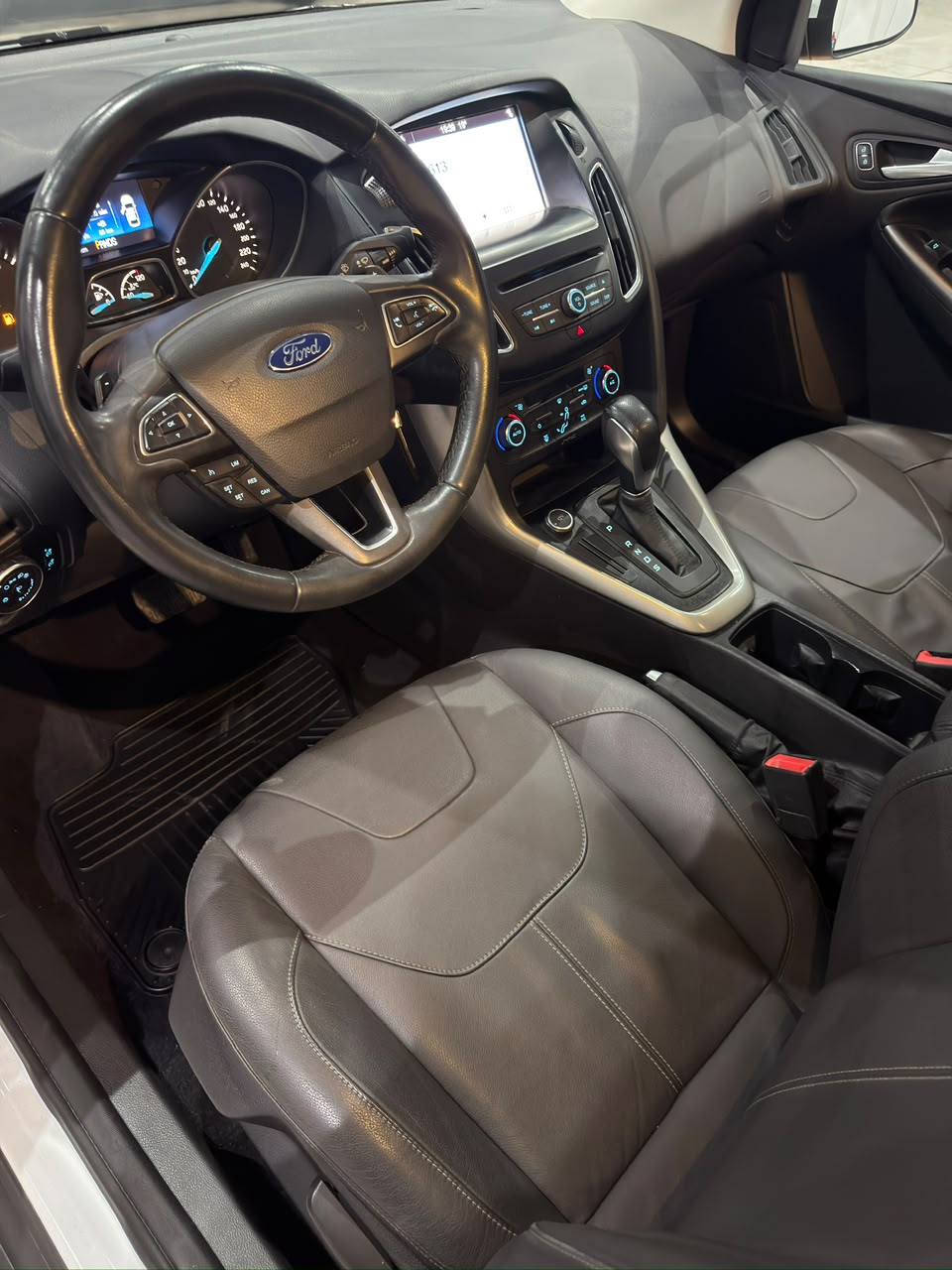 Ford Focus III 2.0 4ptas SE Plus Powershift (L15) - Imagen 5